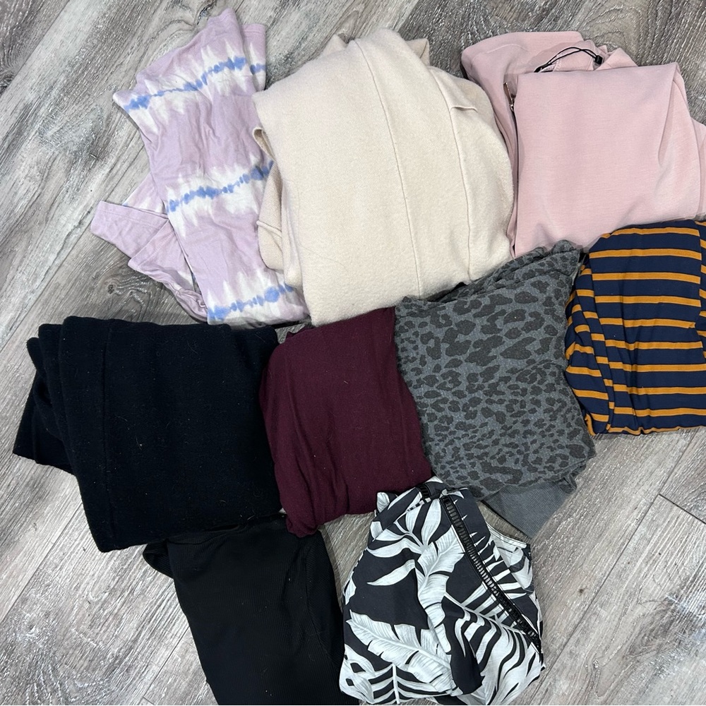 Assorted ladies items